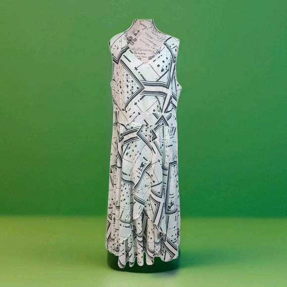 Jessica London Fly Away Flowy Dress Lined Vneck 18 W Plus - Picture 2 of 10